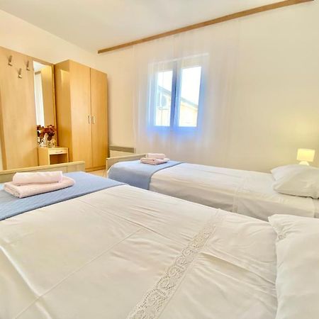 Porat Apartamento Starigrad Paklenica Exterior foto