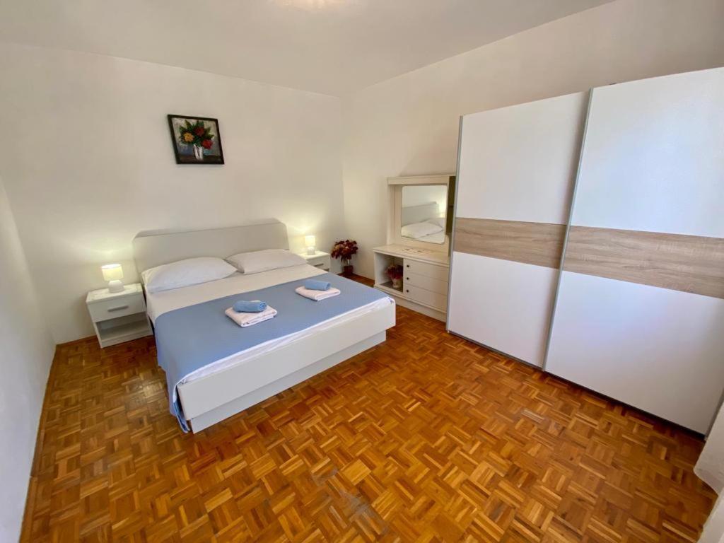 Porat Apartamento Starigrad Paklenica Exterior foto